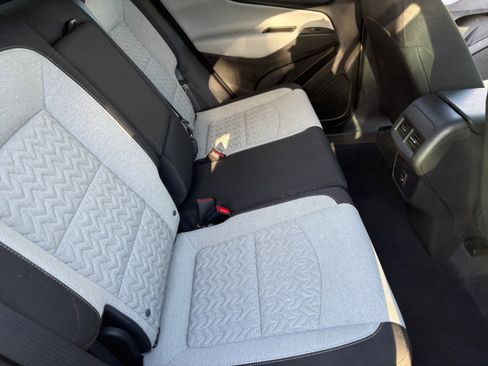 Used 2022 Chevrolet Equinox LS FWD image 18