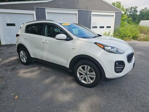 Used 2019 Kia Sportage LX w/ LX Popular Package AWD/4WD image 9