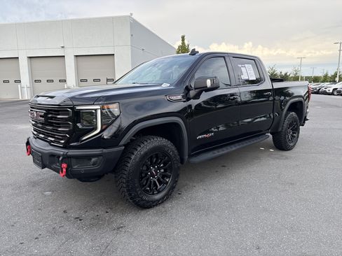 Used 2023 GMC Sierra 1500 AT4X AWD/4WD image 5