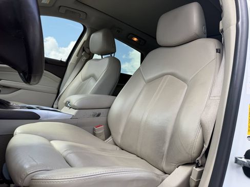 Used 2015 Cadillac SRX Premium w/ Driver Assist Package FWD image 11