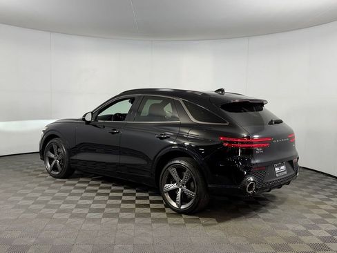 Used 2024 Genesis GV70 3.5T Sport w/ Sport Advanced Package image 10