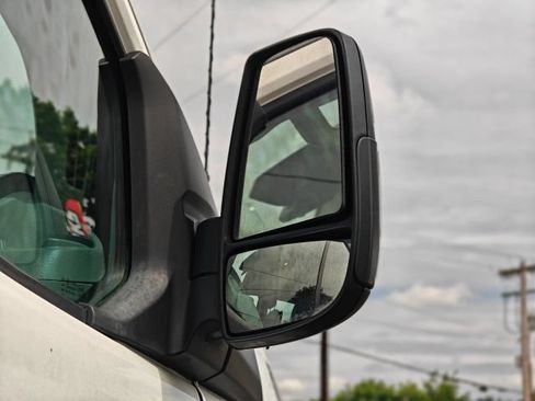 Used 2018 Ford Transit 350 XL RWD image 19