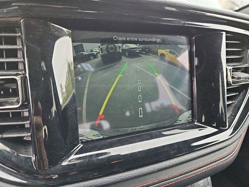 Used 2023 Dodge Durango GT RWD image 27