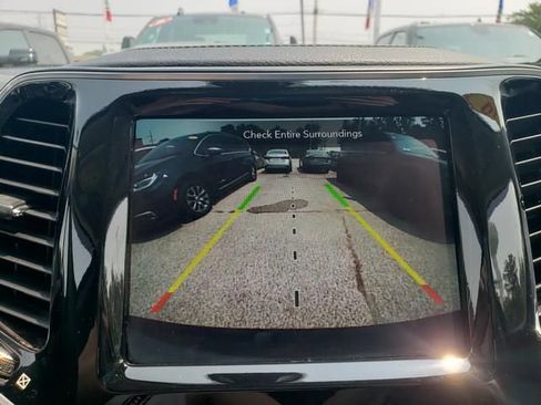 Used 2019 Jeep Cherokee Limited w/ Trailer Tow Group AWD/4WD image 24