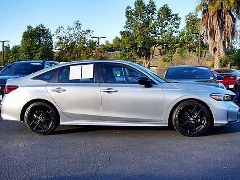 Used 2025 Honda Civic Sport image 7