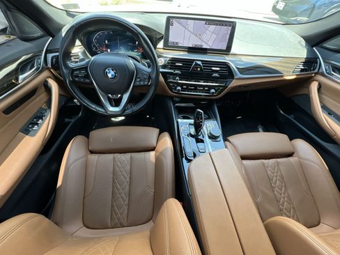 Used 2021 BMW 530i xDrive w/ Premium Package AWD/4WD image 24