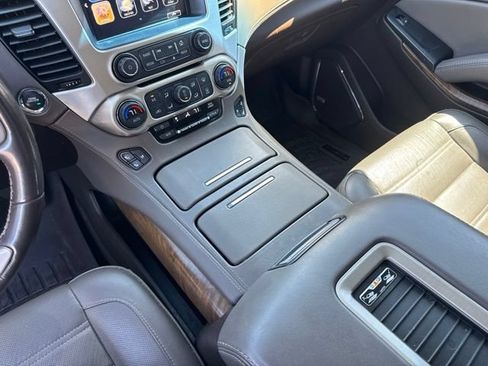 Used 2019 GMC Yukon Denali AWD/4WD image 25