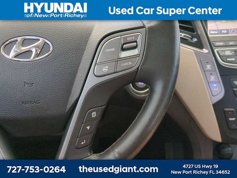 Used 2015 Hyundai Santa Fe Limited w/ Option Group 04 FWD image 25