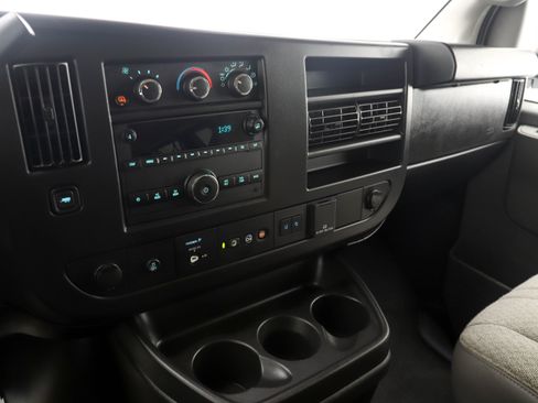 Used 2024 Chevrolet Express 3500 LT w/ LT Preferred Equipment Group RWD image 17