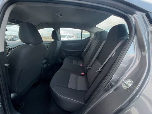 Used 2025 Nissan Sentra SV FWD image 21