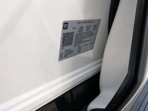 Used 2025 Cadillac Escalade IQ Sport 2 AWD/4WD image 30