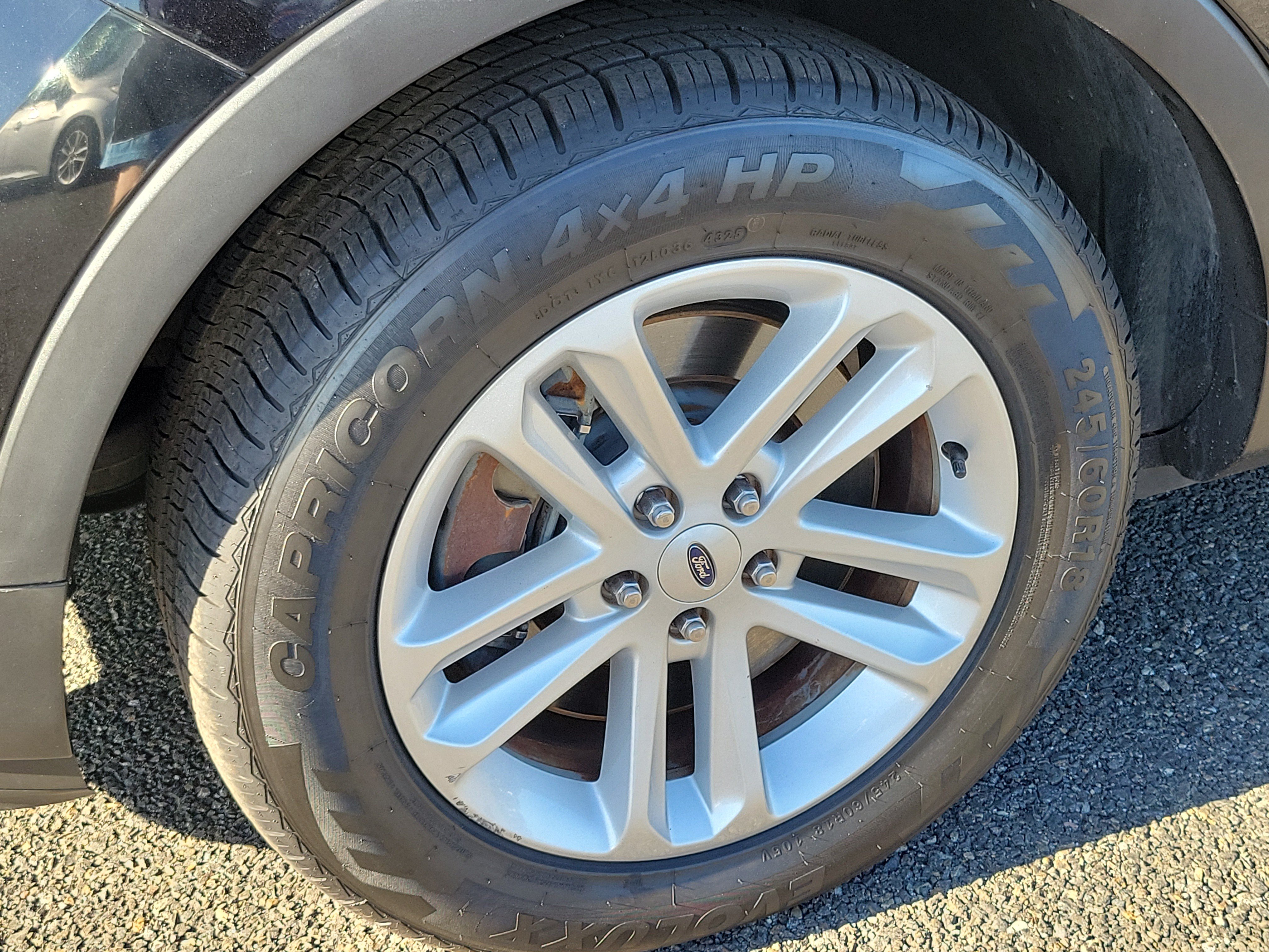 Used 2017 Ford Explorer XLT w/ Equipment Group 202A FWD image 7