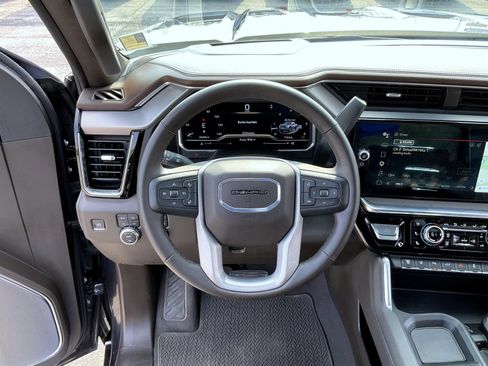 Certified 2024 GMC Sierra 2500 Denali w/ Denali Reserve Package AWD/4WD image 11