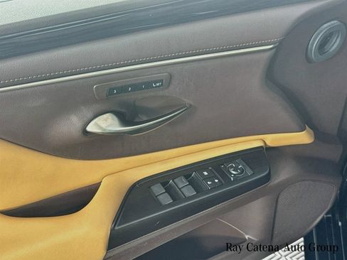 Used 2019 Lexus ES 350 w/ Premium Package FWD image 18