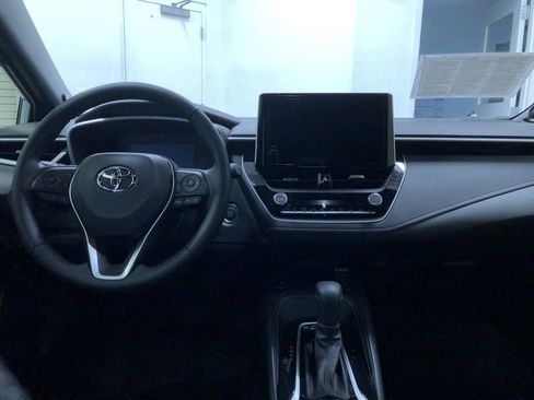 Certified 2025 Toyota Corolla XSE image 17