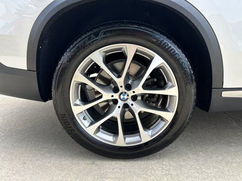 Used 2025 BMW X5 xDrive40i AWD/4WD image 27