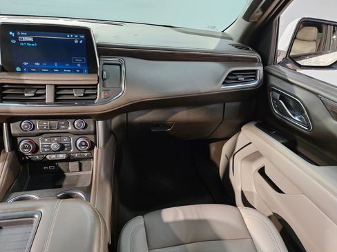 Used 2022 Chevrolet Tahoe Z71 AWD/4WD image 11