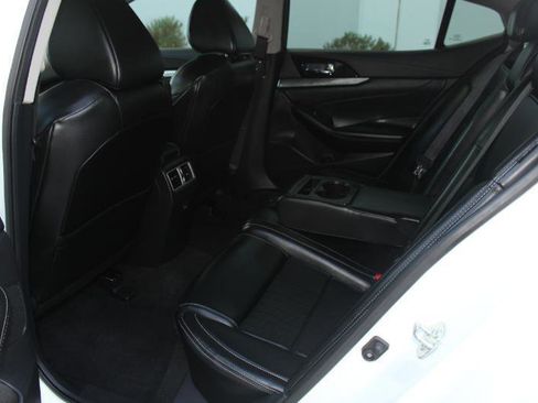 Used 2023 Nissan Maxima SV w/ Floor Mat Group image 12