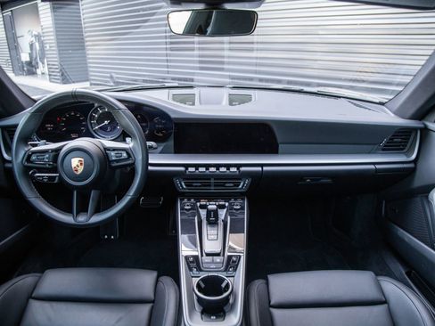 Certified 2021 Porsche 911 Carrera RWD image 16