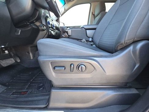 Used 2021 Chevrolet Silverado 1500 LT image 21