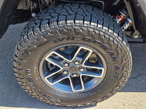 Used 2024 Jeep Gladiator Mojave image 9