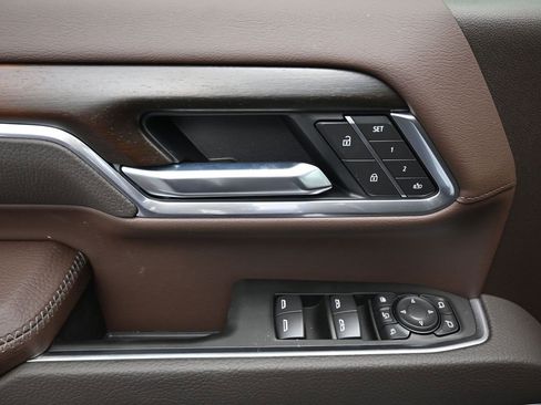 New 2026 GMC Sierra 3500 Denali w/ Technology Package image 9