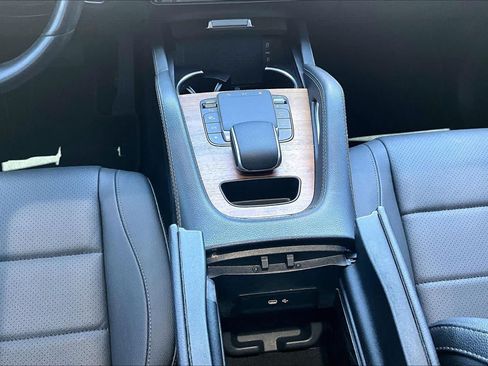 Used 2024 Mercedes-Benz GLE 350 4MATIC image 35
