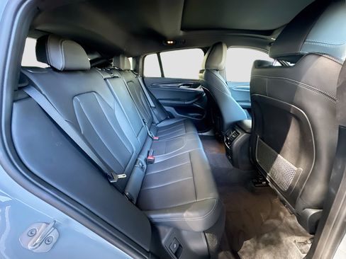 Used 2023 BMW X4 M40i w/ Premium Package image 28