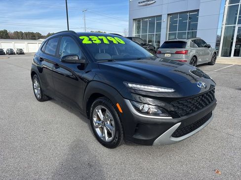 Used 2022 Hyundai Kona SEL image 2