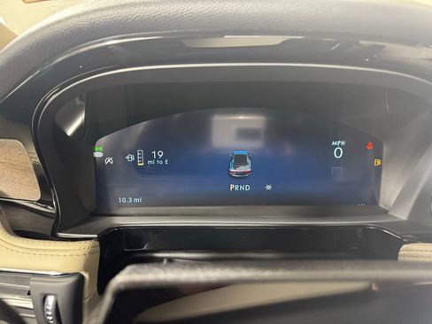 New 2026 Lincoln Corsair Reserve image 28