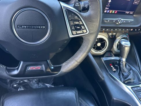 Used 2021 Chevrolet Camaro LT image 27