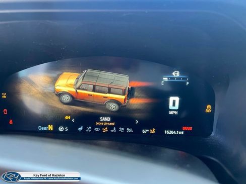 Certified 2025 Ford Bronco Badlands w/ Sasquatch Package AWD/4WD image 36