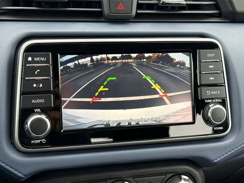 Used 2023 Nissan Versa SV image 28