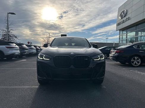 Used 2024 BMW X4 M40i w/ Premium Package image 2