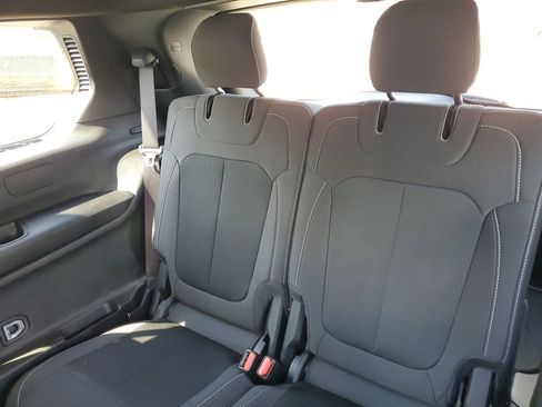 Used 2024 Jeep Grand Cherokee L Laredo AWD/4WD image 9