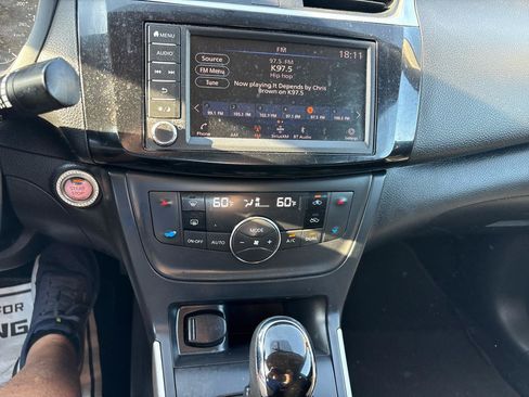 Used 2019 Nissan Sentra SV FWD image 26