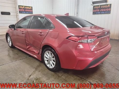 Used 2020 Toyota Corolla LE w/ LE Premium Package FWD image 3