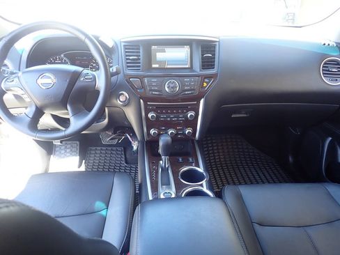 Used 2013 Nissan Pathfinder SL w/ Trailer Tow Pkg AWD/4WD image 6