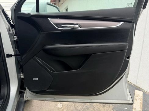Used 2017 Cadillac XT5 Luxury w/ Driver Awareness Package AWD/4WD image 25