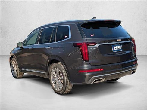 Used 2020 Cadillac XT6 Premium Luxury image 7