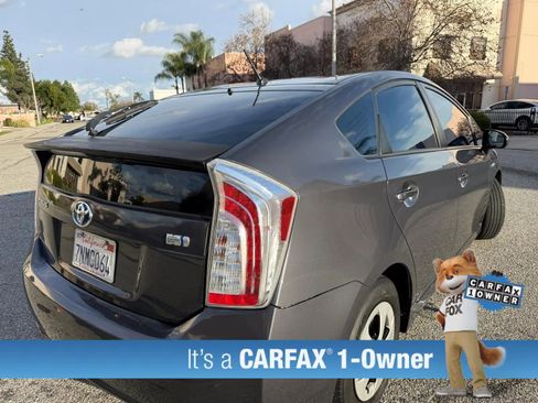 Used 2015 Toyota Prius One image 2