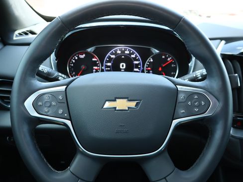 Used 2023 Chevrolet Traverse High Country AWD/4WD image 15
