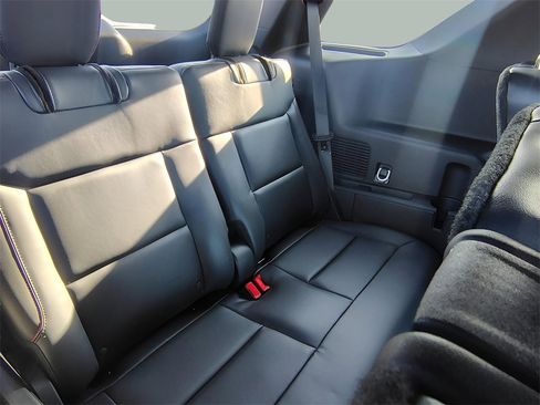 New 2026 Ford Explorer ST-Line w/ ST-Line Street Pack image 25