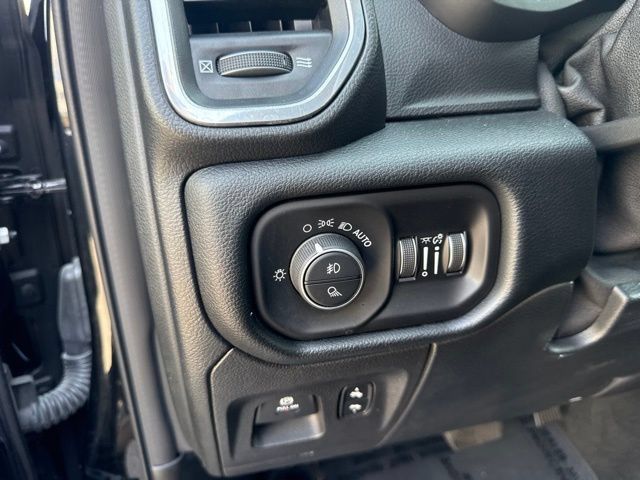 Used 2021 RAM 1500 Laramie AWD/4WD image 26