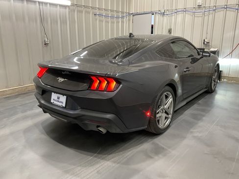 Used 2024 Ford Mustang Coupe image 22