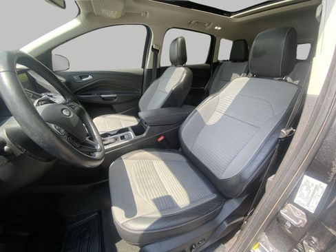 Used 2019 Ford Escape Titanium AWD/4WD image 12