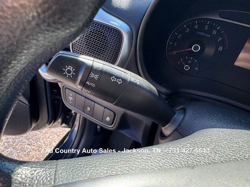 Used 2021 Kia Soul LX FWD image 31