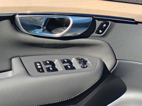 New 2026 Volvo XC90 B6 Plus w/ Protection Package Premier image 10