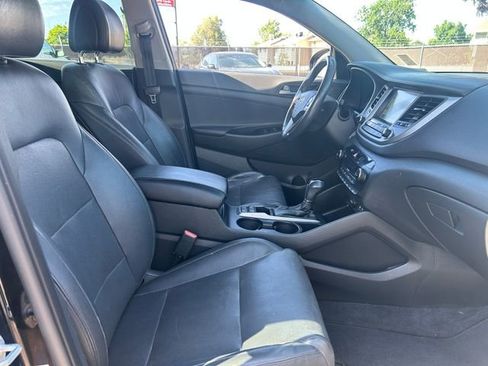 Used 2016 Hyundai Tucson Limited w/ Option Group 03 AWD/4WD image 38