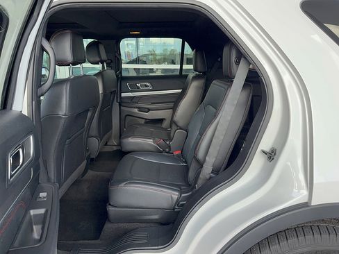 Used 2016 Ford Explorer Sport w/ Equipment Group 401A AWD/4WD image 12